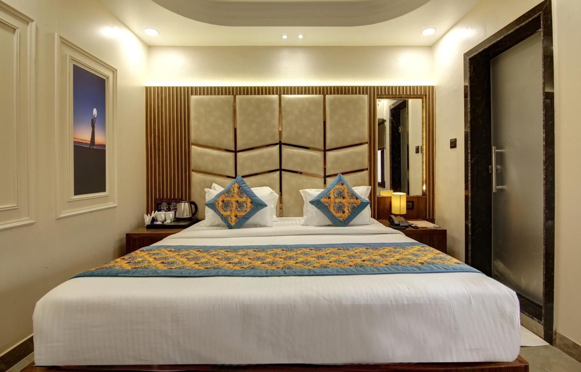 Bless Inn - Near Connaught Place New Delhi Eksteriør bilde